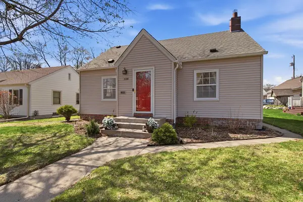 2214 Taft Street Ne, Minneapolis, MN 55418