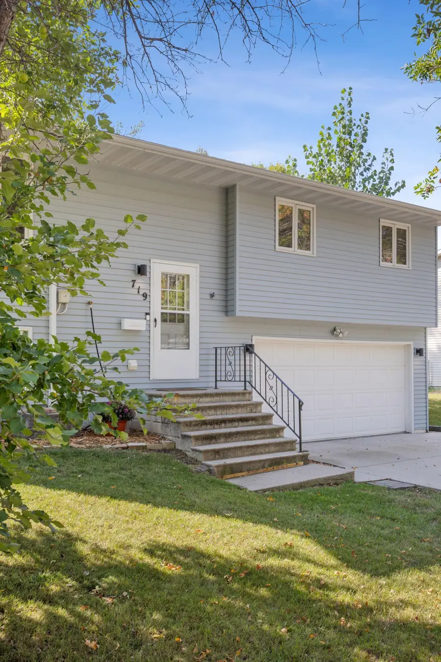 719 10th Avenue E, West Fargo, ND 58078 - #3