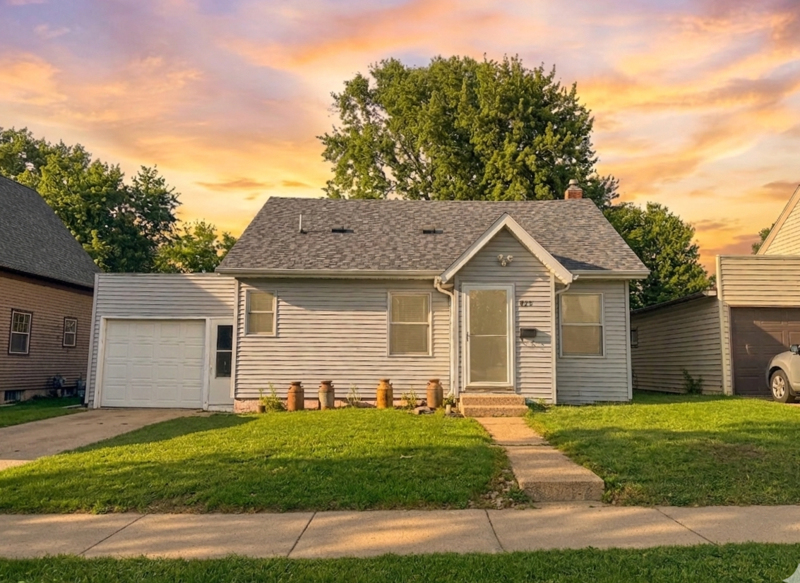 925 2nd Avenue Sw, Pipestone, MN 56164 - #1