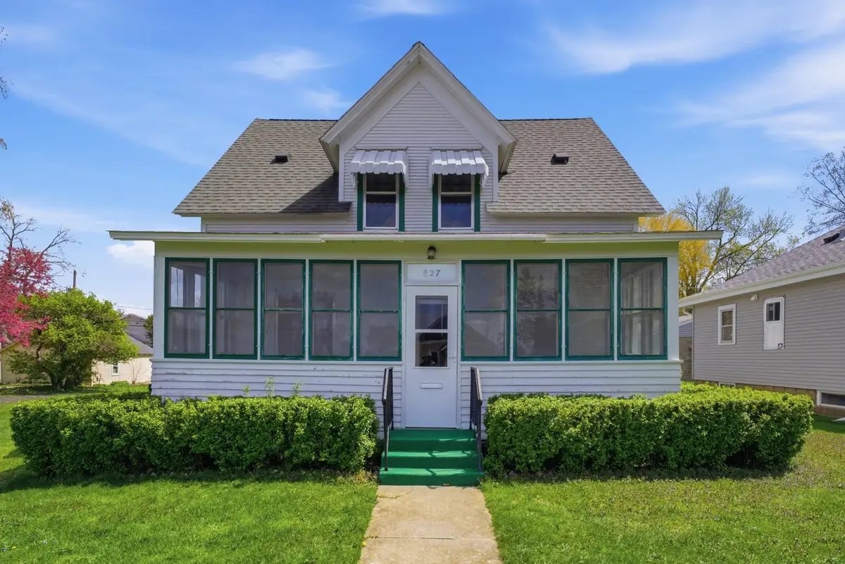 827 7th Avenue Sw, Faribault, MN 55021 - #1