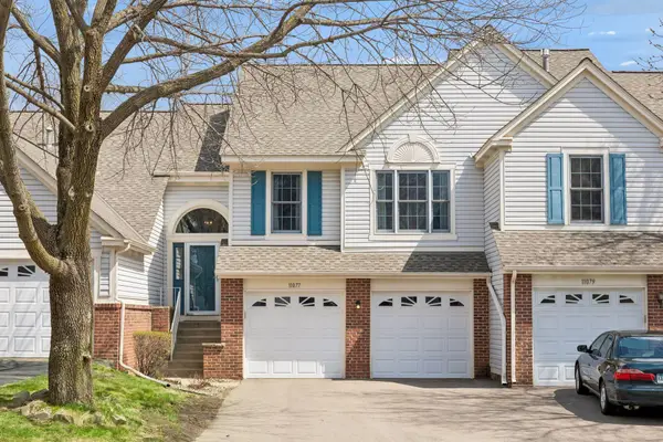 11077 Oregon Curve, Bloomington, MN 55438