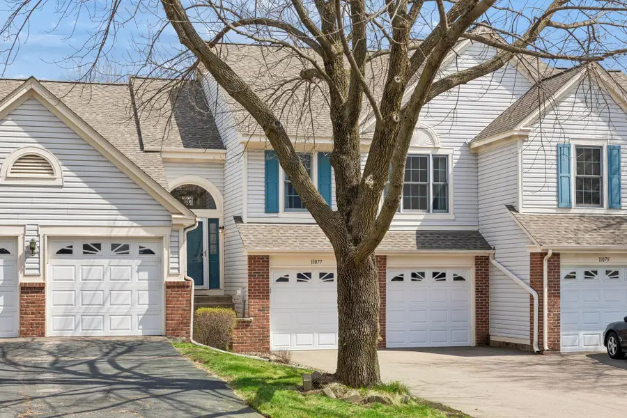 11077 Oregon Curve, Bloomington, MN 55438 - #2