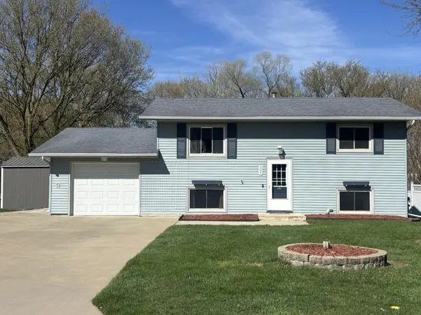 501 Meadowlark Court Nw, Byron, MN 55920