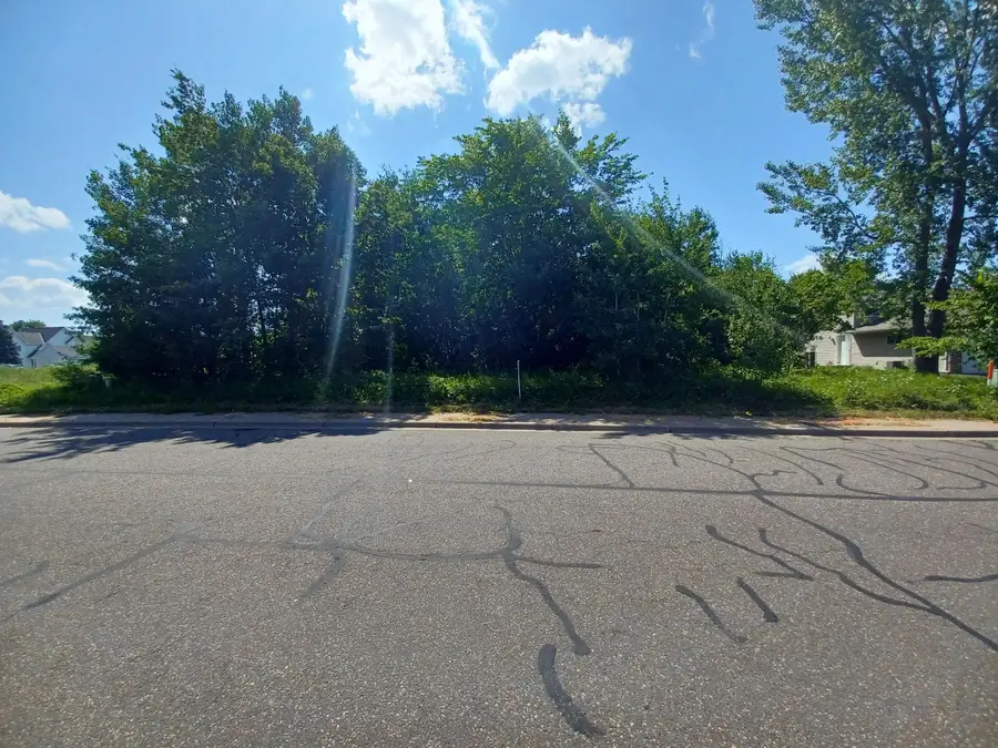 38xxx Oakview Ave, North Branch, MN 55056 - #3