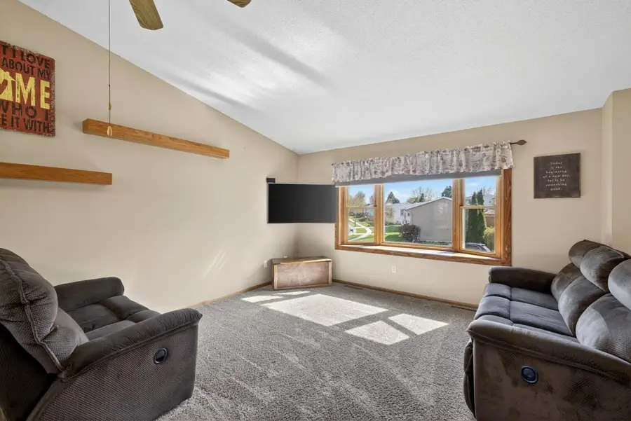4415 Valley Drive Nw, Rochester, MN 55901 - #2