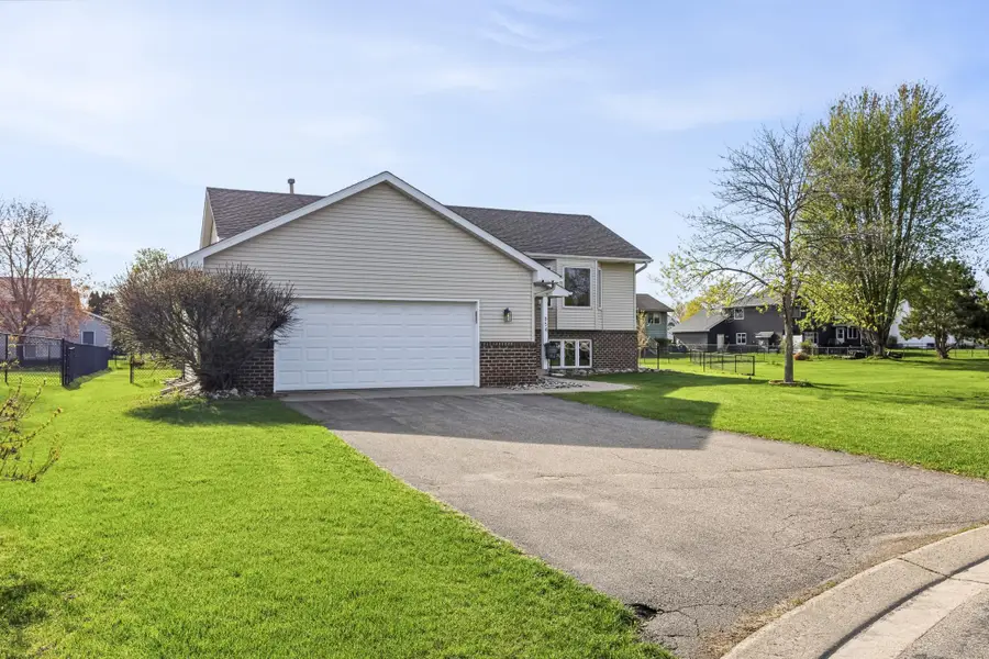 654 Timothy Court, Shakopee, MN 55379 - #2