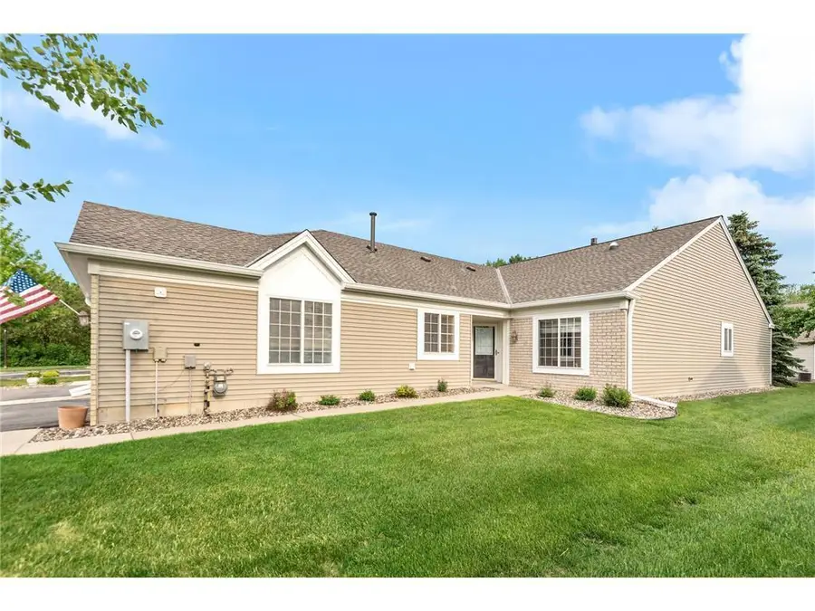 674 Lake View Drive, Woodbury, MN 55129 - #2