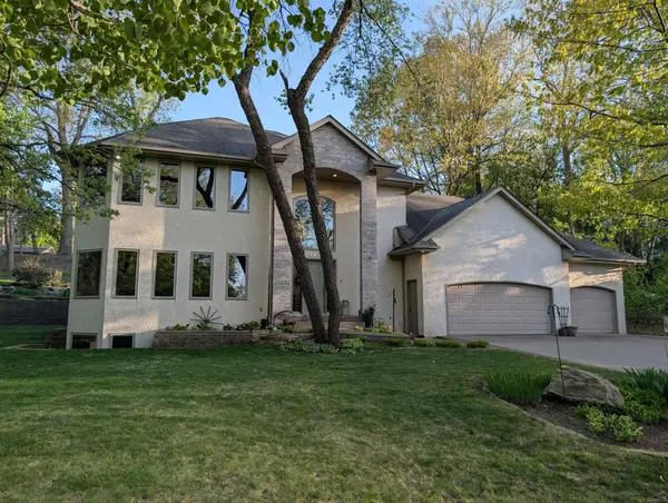 419 Brandywine Drive, Burnsville, MN 55337