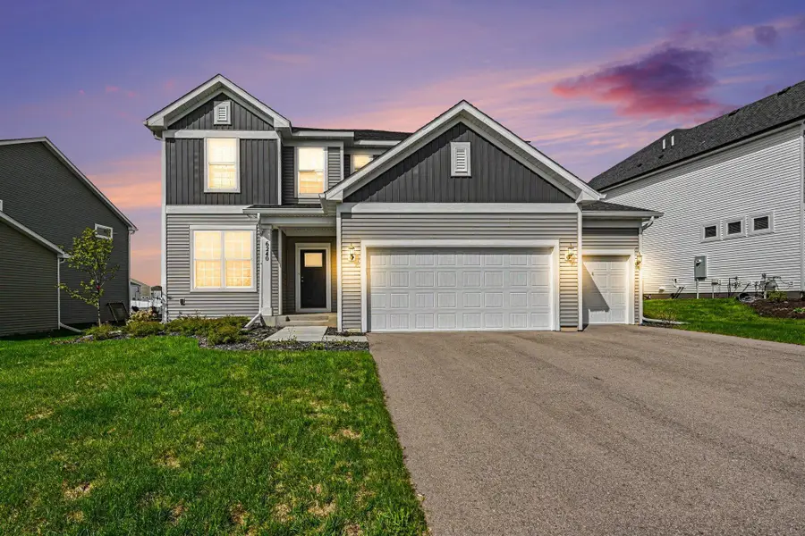 6240 Goodview Avenue S, Cottage Grove, MN 55016 - #2