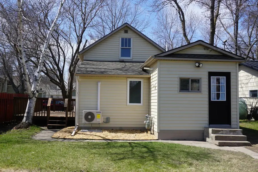 208 2nd Street Ne, Barnesville, MN 56514 - #2