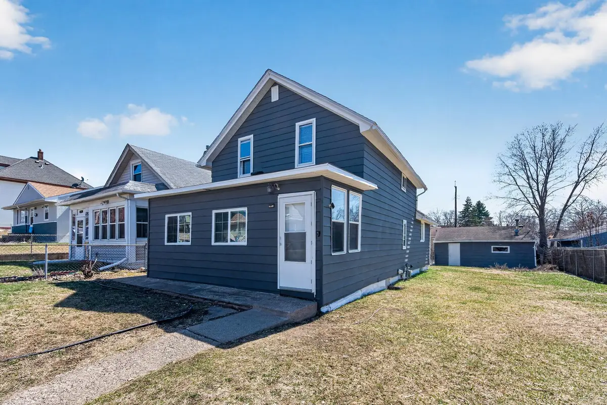 372 Lawson Avenue E, Saint Paul, MN 55130 - #1