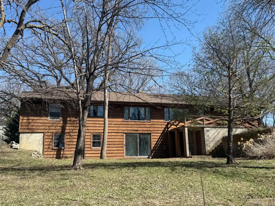 320 S Minnesota Street, Redwood Falls, MN 56283 - #3