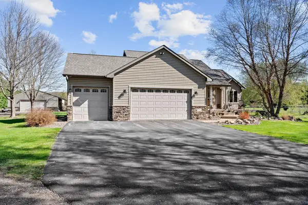 9711 234th Lane Ne, Stacy, MN 55079