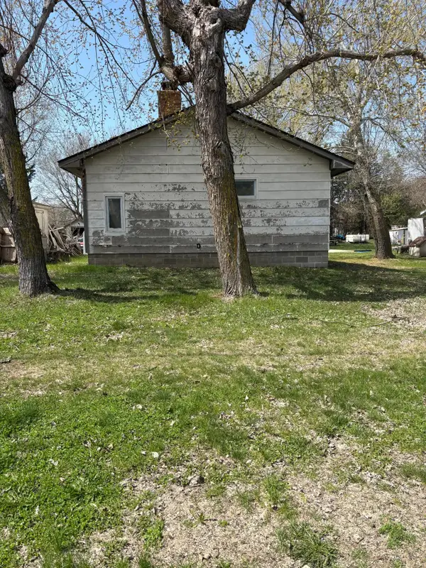 23478 Farwell Avenue, Warsaw, MN 55087