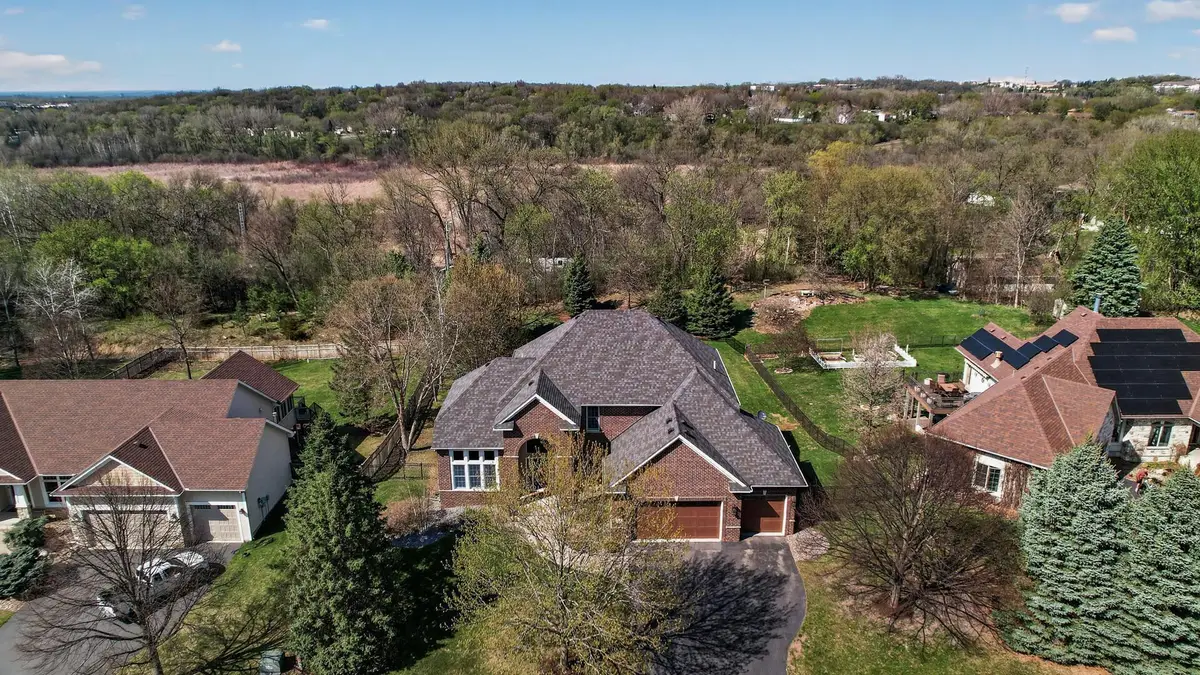 2602 Woods Trail N, Burnsville, MN 55306 - #1