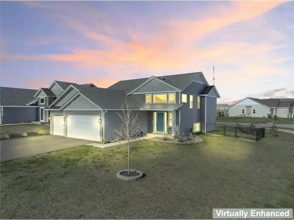 380 Cross Circle, Dundas, MN 55019