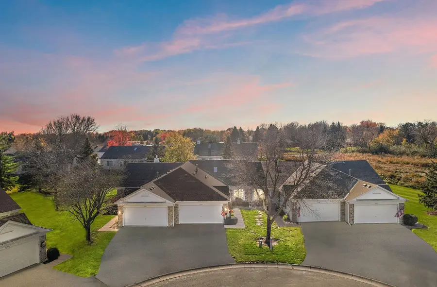 7556 Ojibway Park Bay, Woodbury, MN 55125 - #2
