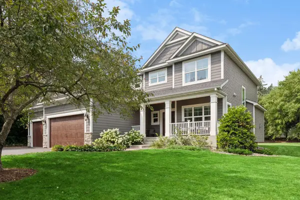 899 Rolling Bluff, Excelsior, MN 55331