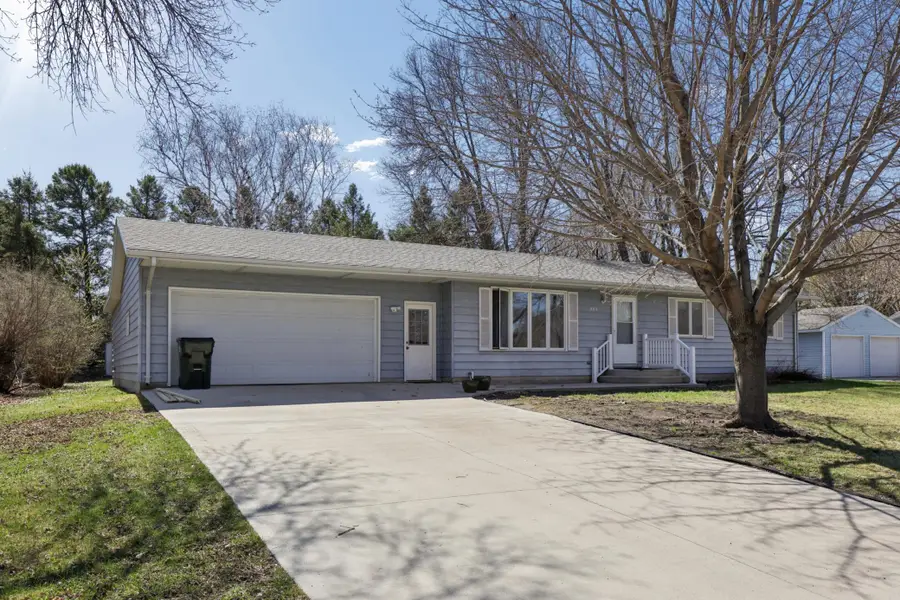 908 Pleasantview Drive Se, Willmar, MN 56201 - #2