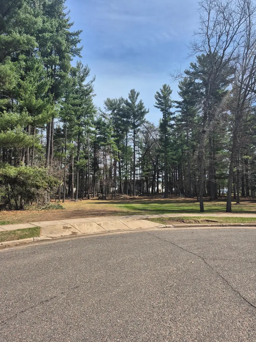 316 Violet Circle, Grantsburg, WI 54840 - #2