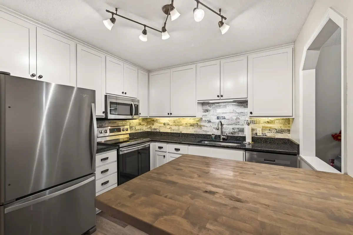 1846 Southpointe Terrace, Eagan, MN 55122 - #1