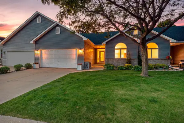112021 Hidden Creek Place, Chaska, MN 55318