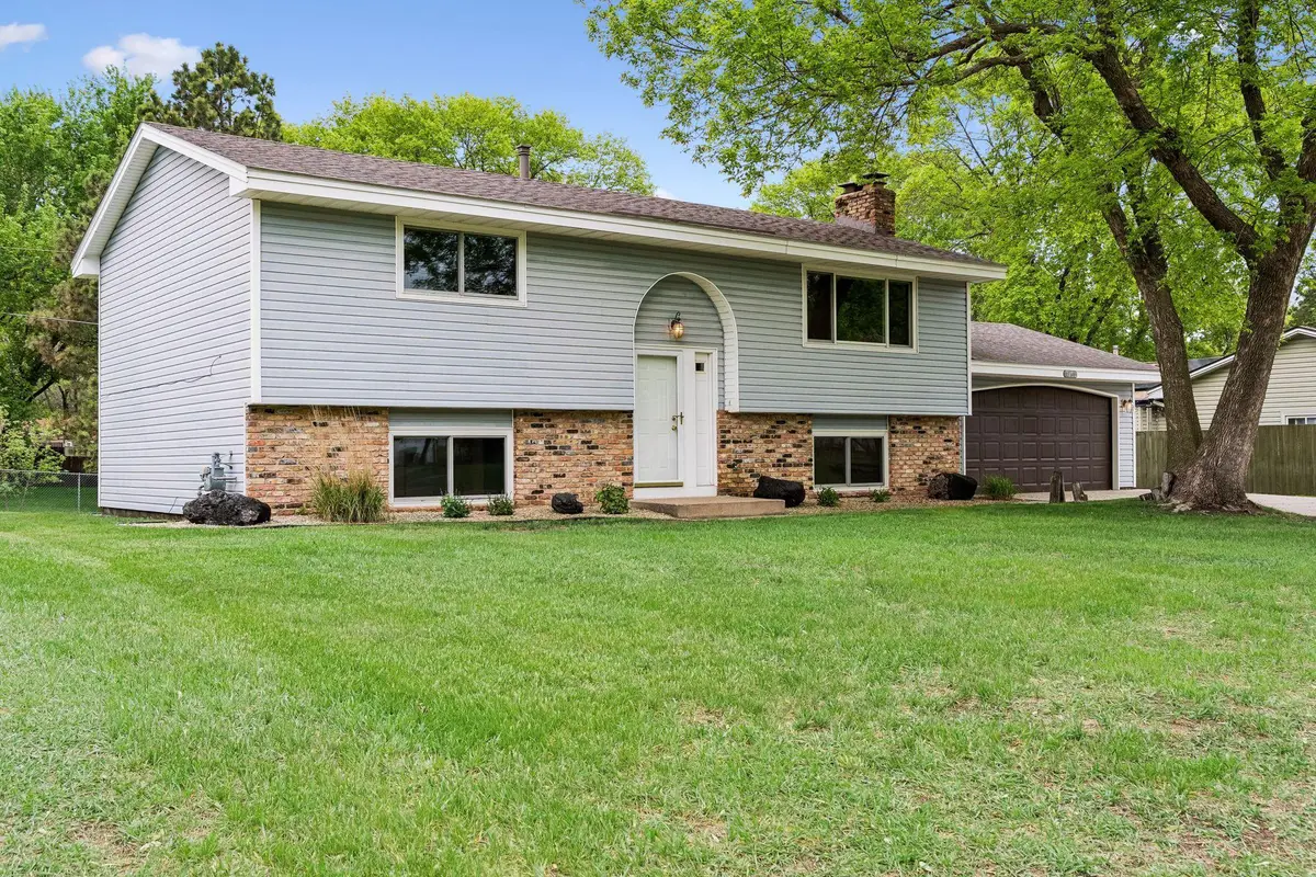 7360 Pinetree Lane Ne, Fridley, MN 55432 - #1