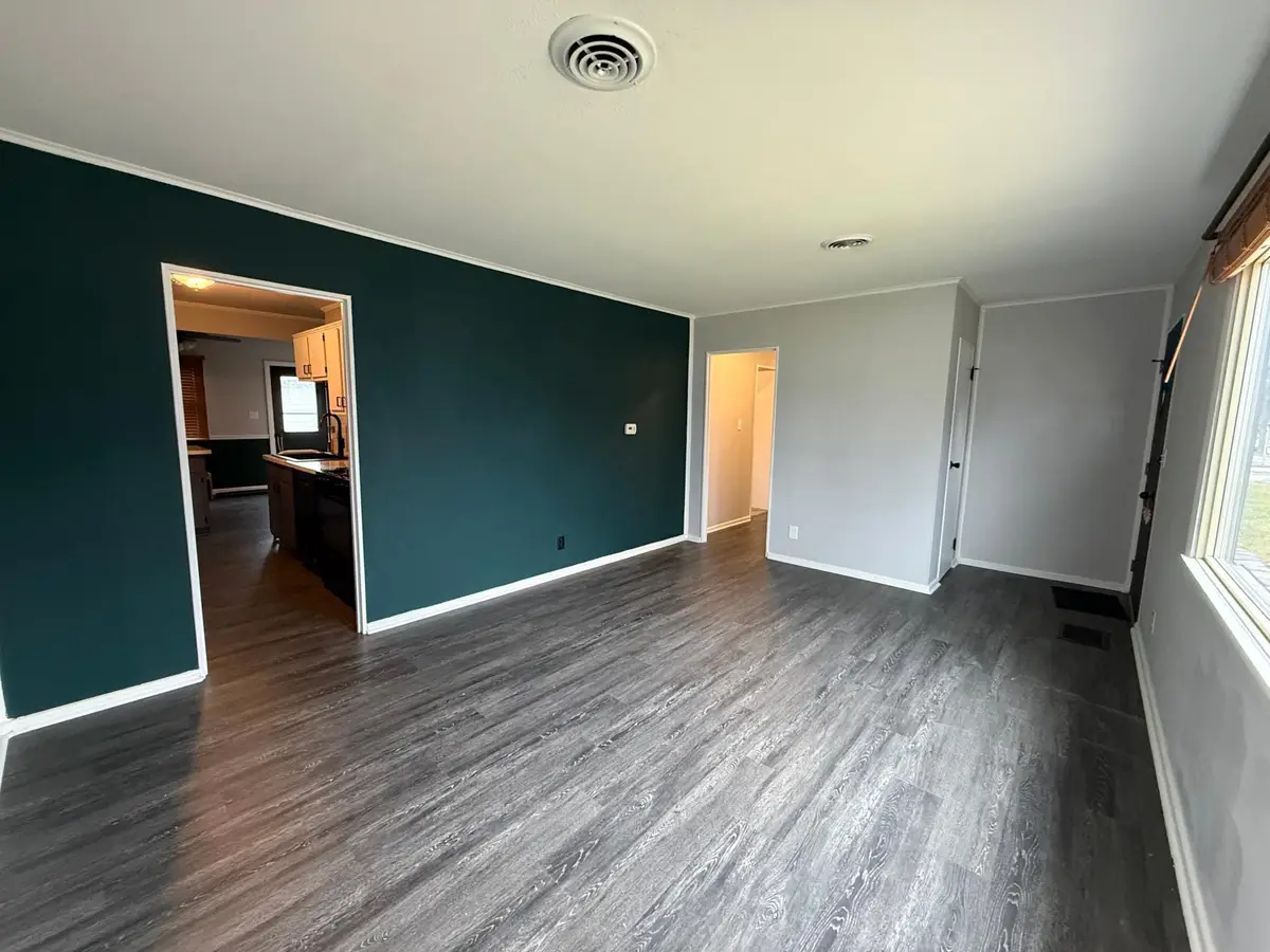 6725 W Verona Court, Milwaukee, WI 53219 - #1