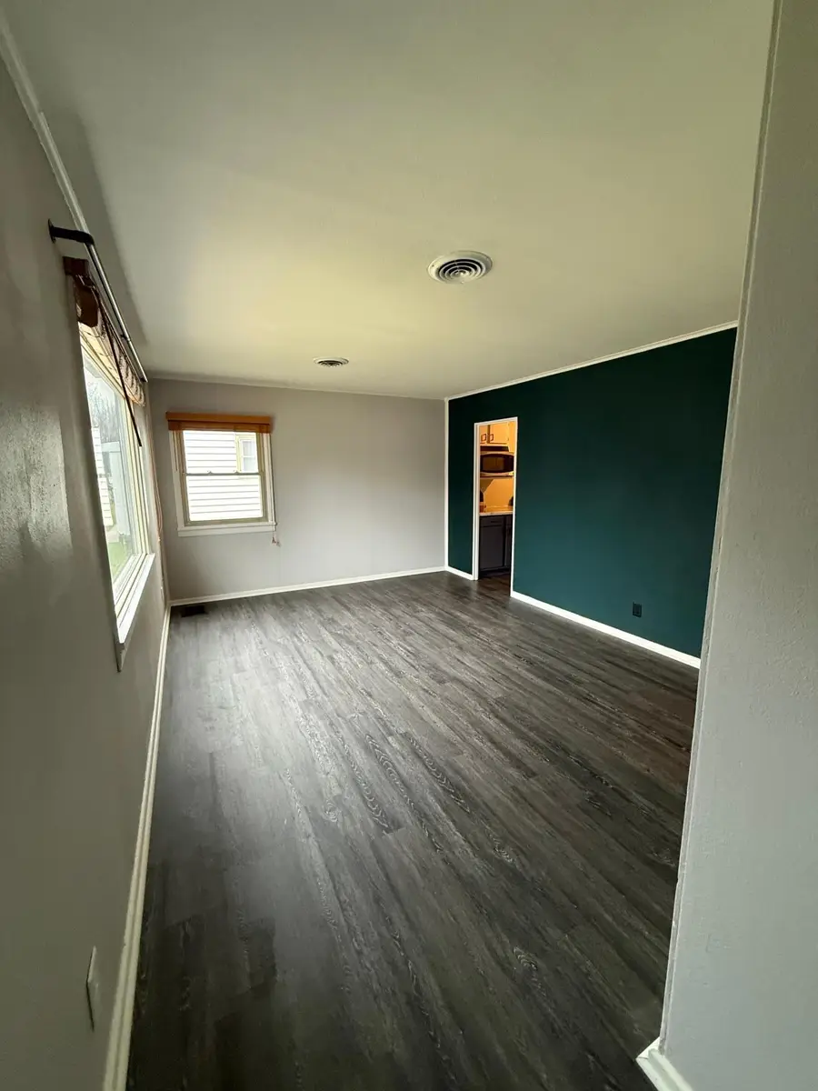 6725 W Verona Court, Milwaukee, WI 53219 - #2