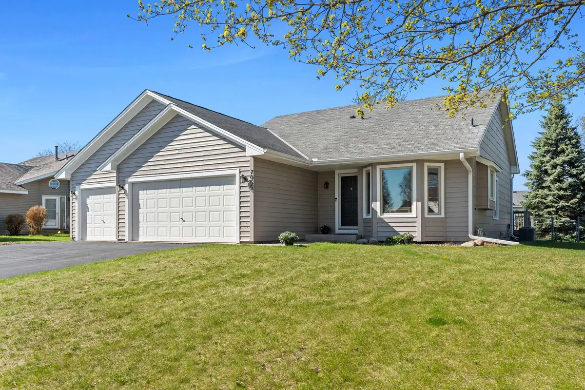 7055 Upper 157th Street W, Apple Valley, MN 55124 - #1