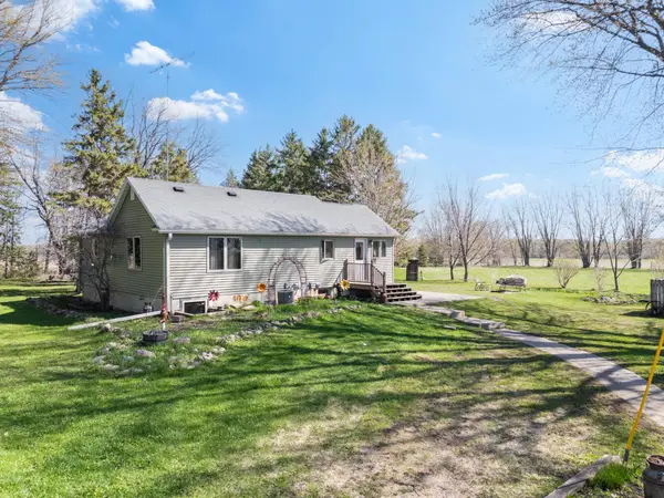 74718 270th Avenue, Hayfield, MN 55940