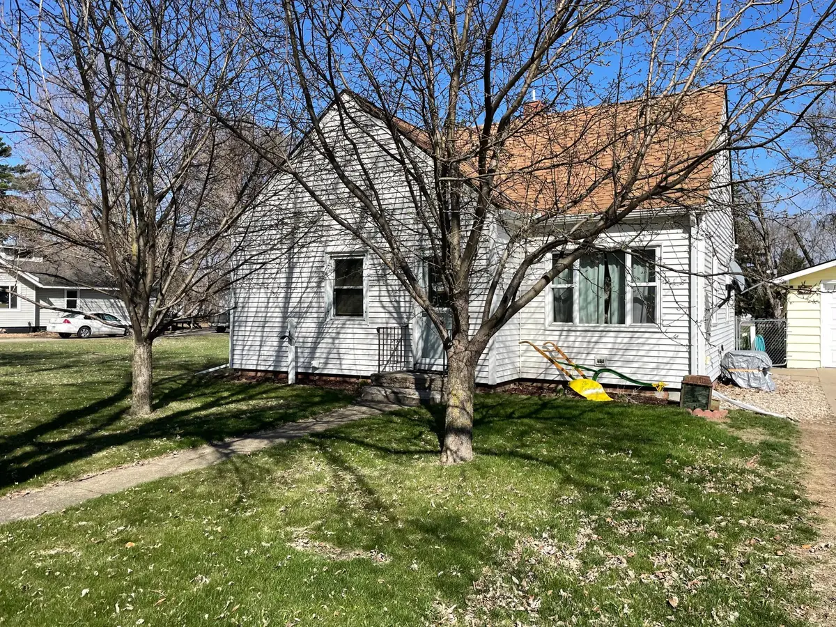 430 Pleasant Avenue S, Brooten, MN 56316 - #1