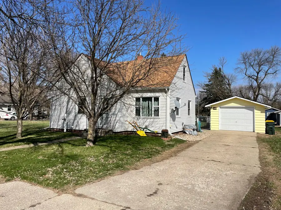 430 Pleasant Avenue S, Brooten, MN 56316 - #2