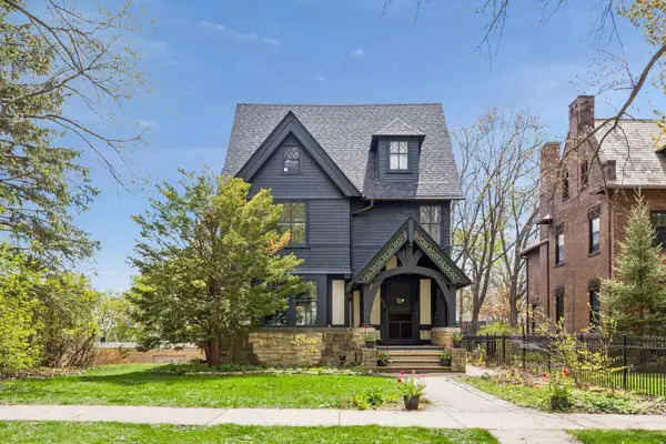 502 Grand Hill, Saint Paul, MN 55102
