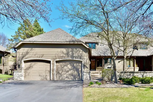 3711 Village Court, Woodbury, MN 55125