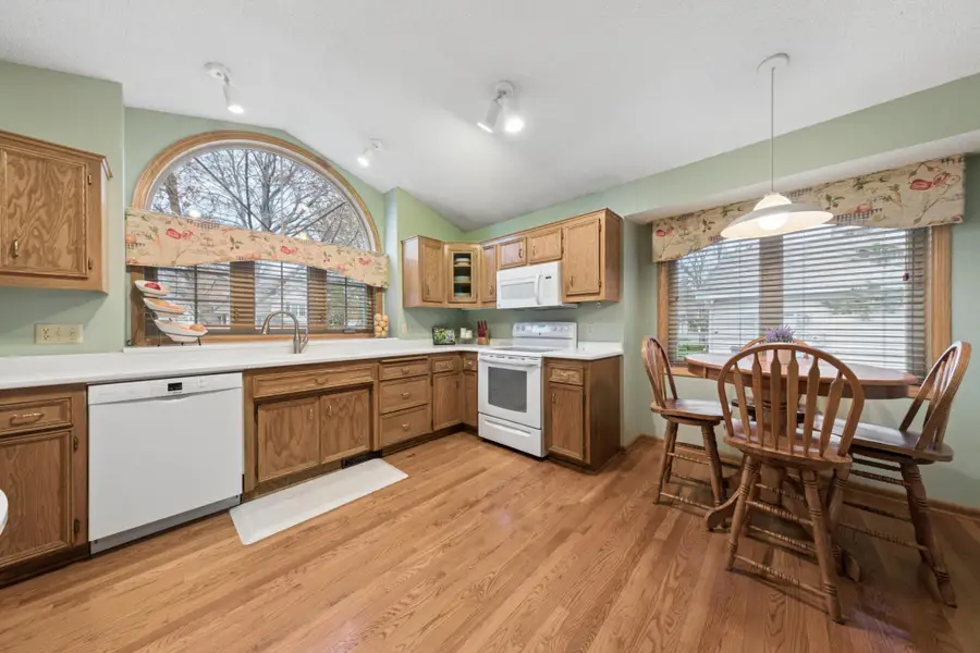 8528 Flamingo Drive, Chanhassen, MN 55317 - #2