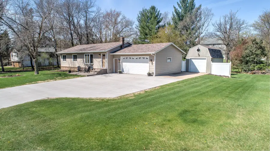 3125 Kenwood Street S, Cambridge, MN 55008 - #2