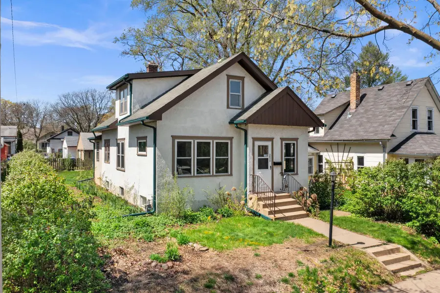 3612 38th Avenue S, Minneapolis, MN 55406 - #2