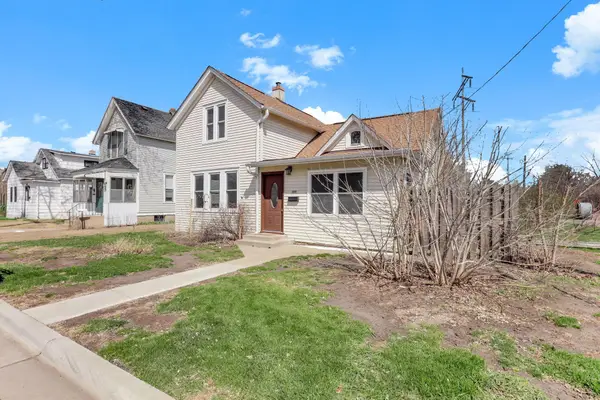 3800 Lee Avenue N, Robbinsdale, MN 55422