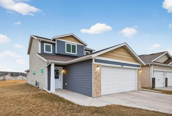 6661 21st Street S, Fargo, ND 58104