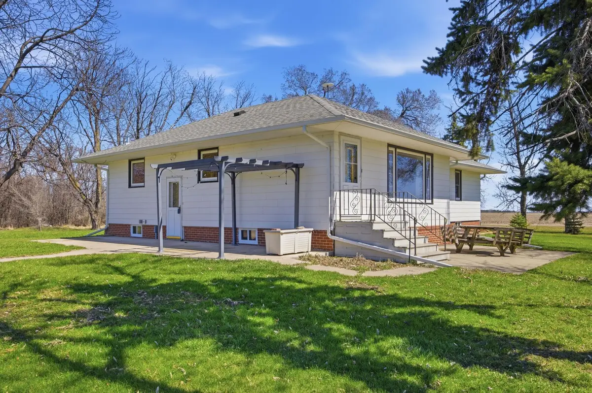 5555 167th Avenue Se, Kindred, ND 58051 - #1