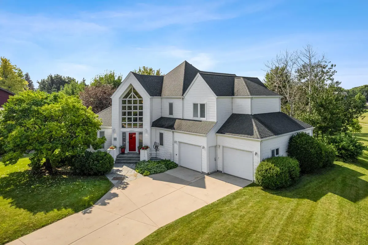 2878 Lilac Lane N, Fargo, ND 58102 - #1