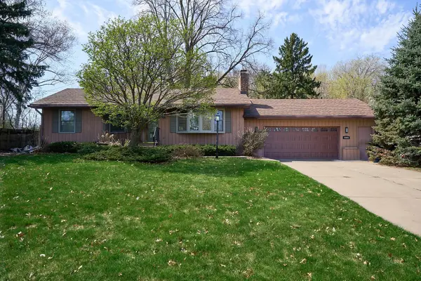 5505 Cottage Avenue, White Bear Twp, MN 55110