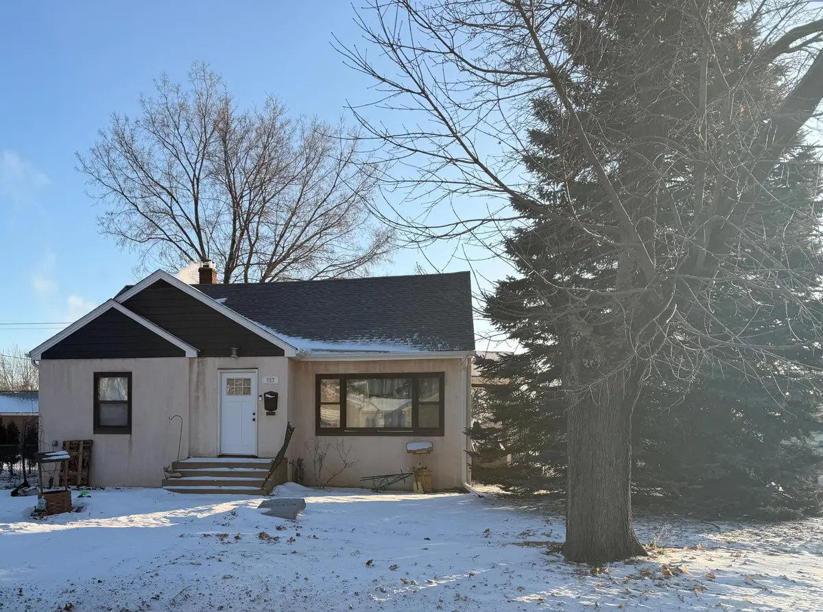 757 7th Avenue S, South Saint Paul, MN 55075 - #1