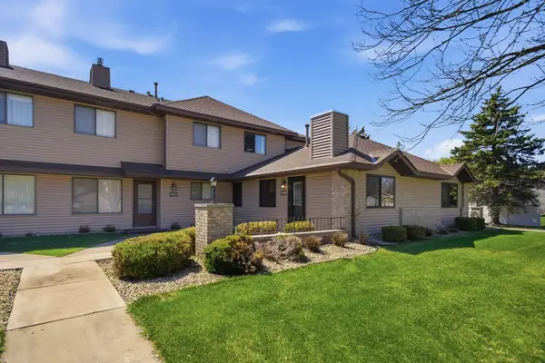 13269 90th Avenue N, Maple Grove, MN 55369
