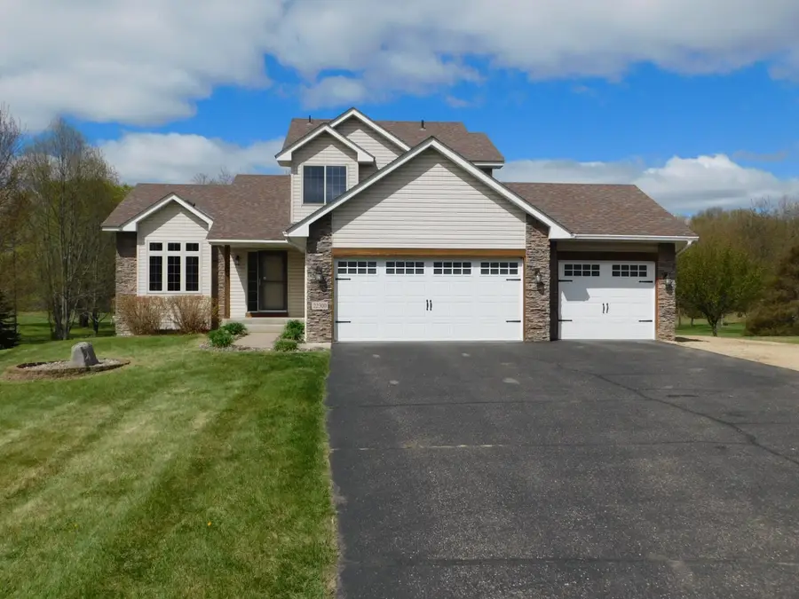 22300 Xylite Street Ne, East Bethel, MN 55005 - #2