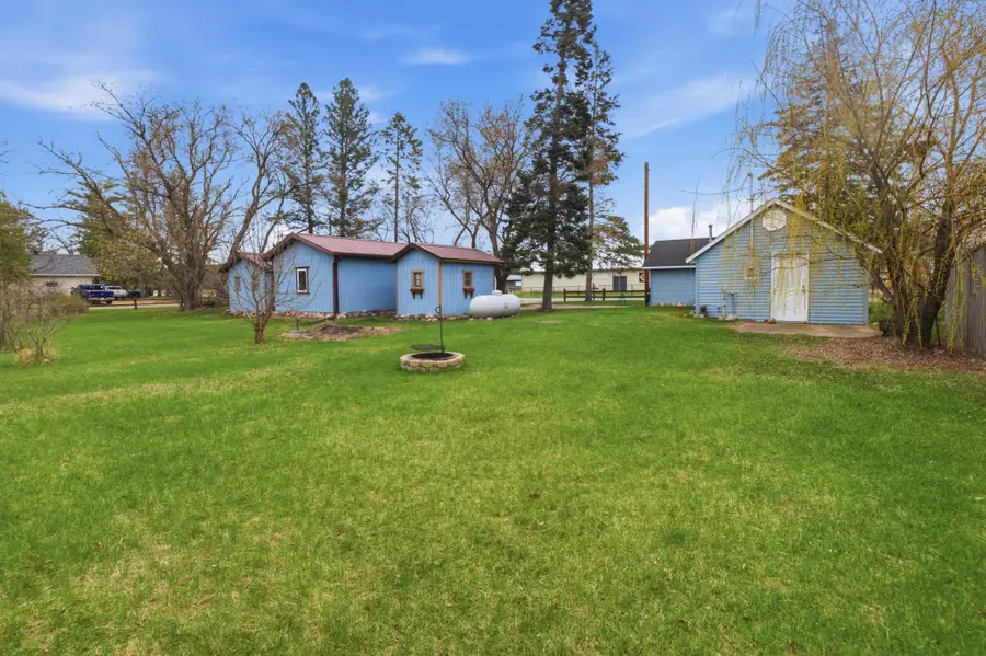 212 E 2nd Street, Pillager, MN 56473 - #3