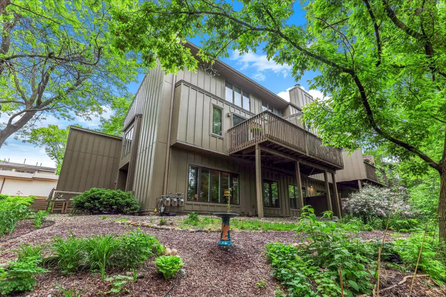 8970 Neill Lake Road, Eden Prairie, MN 55347 - #2