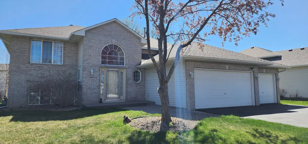 9509 Dogwood Avenue N, Brooklyn Park, MN 55443 - #1