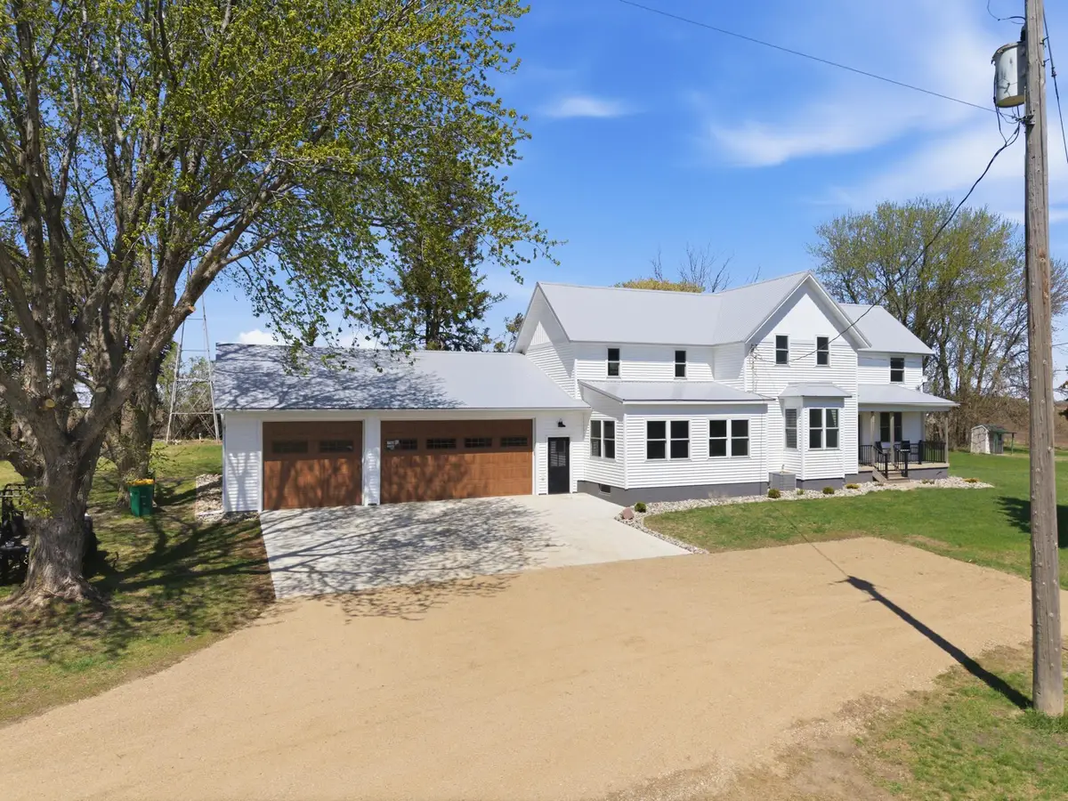 13291 Pony Road, Belle Plaine, MN 56011 - #1
